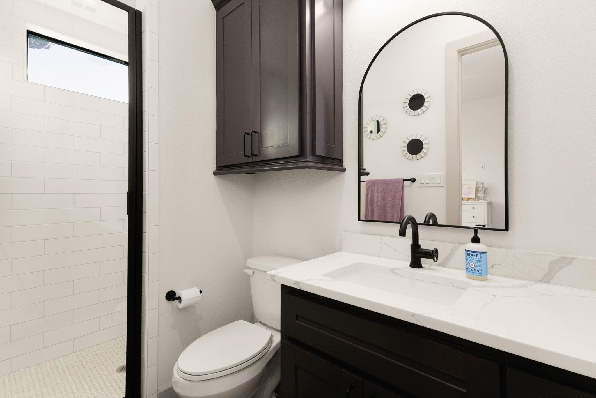 Image 25 of 40 For 1341 Merlot  