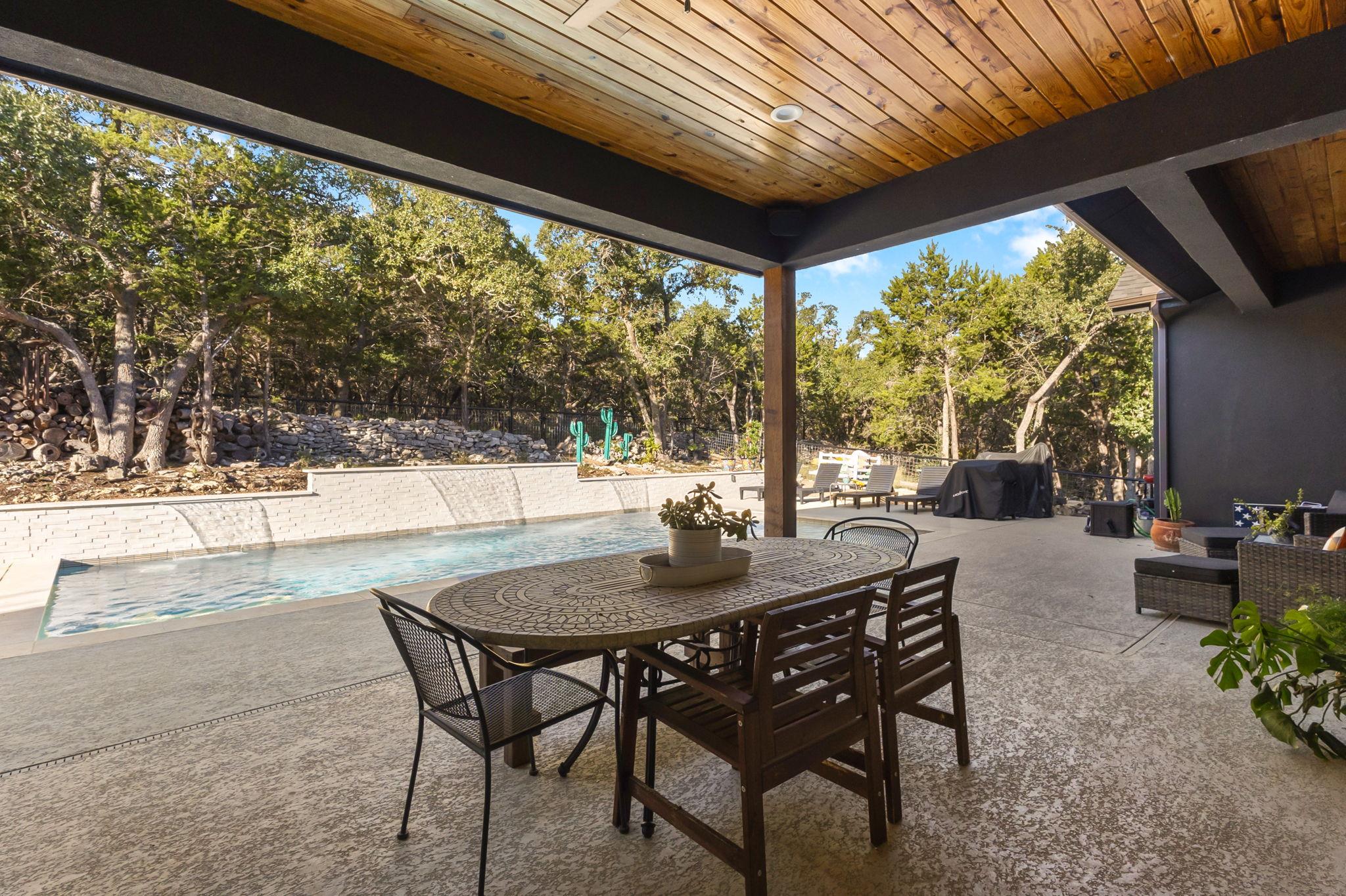 Image 31 of 40 For 1341 Merlot  