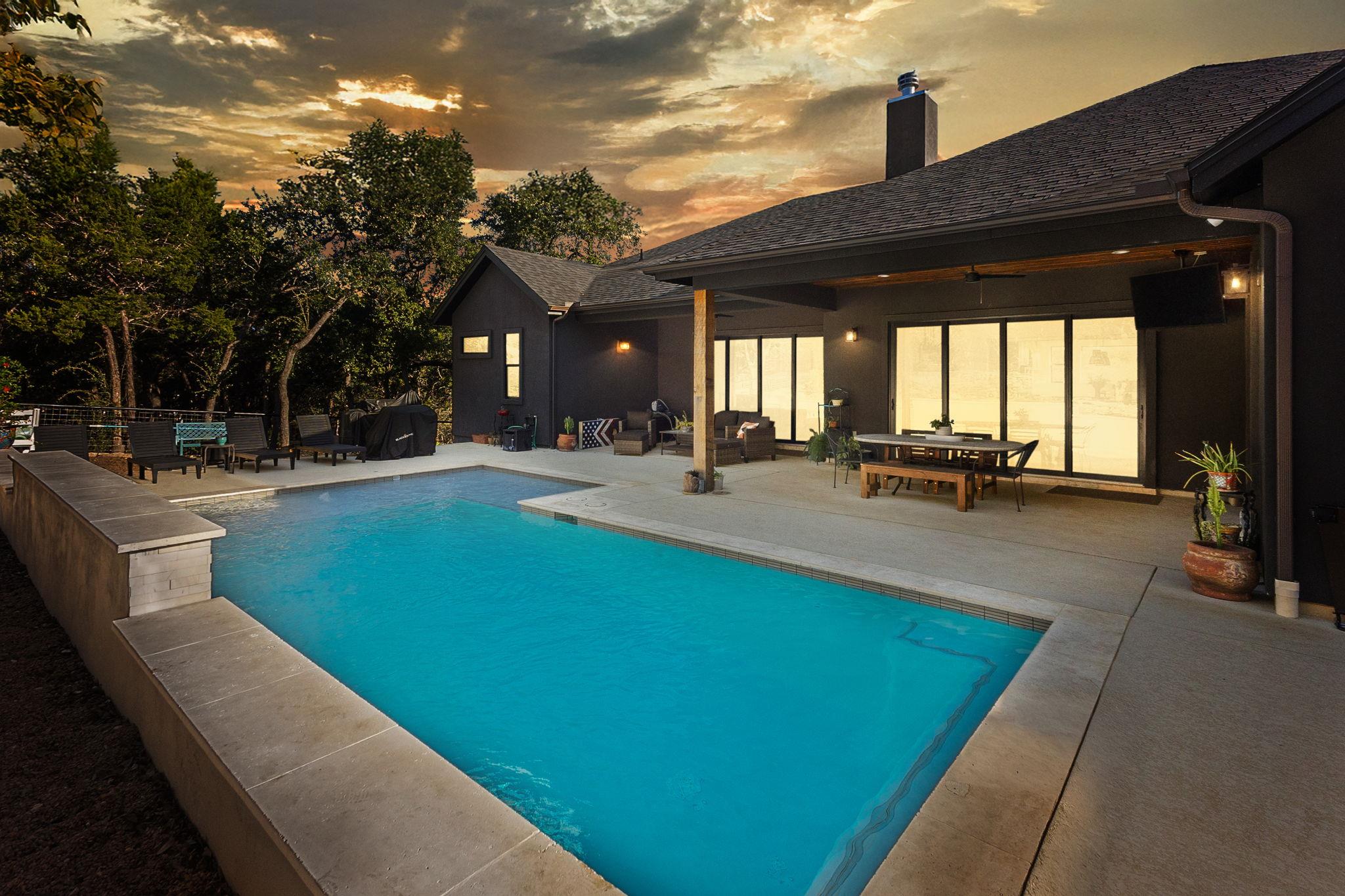 Image 36 of 40 For 1341 Merlot  