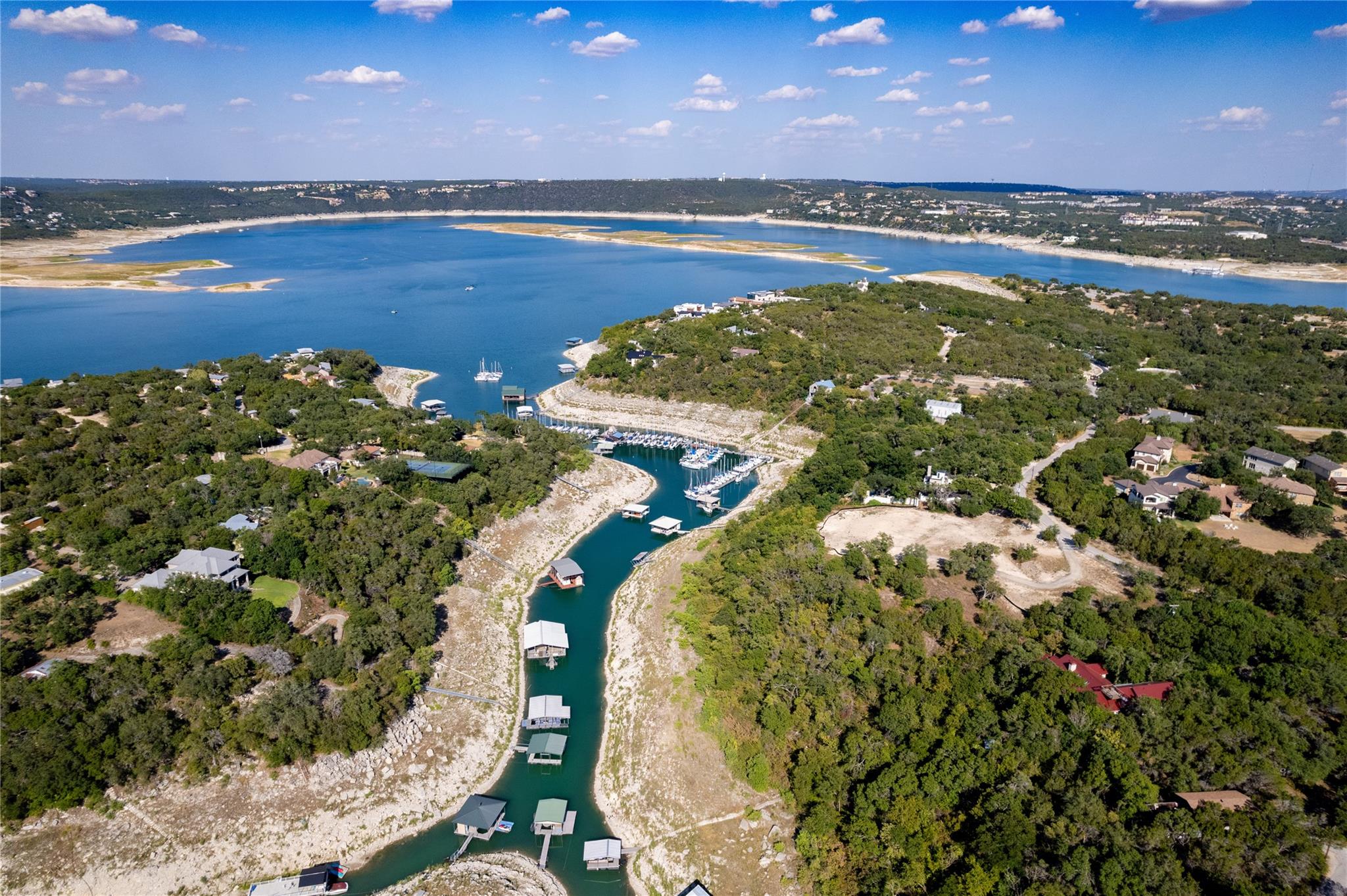 Image 12 of 34 For 14610 Agarita Rd