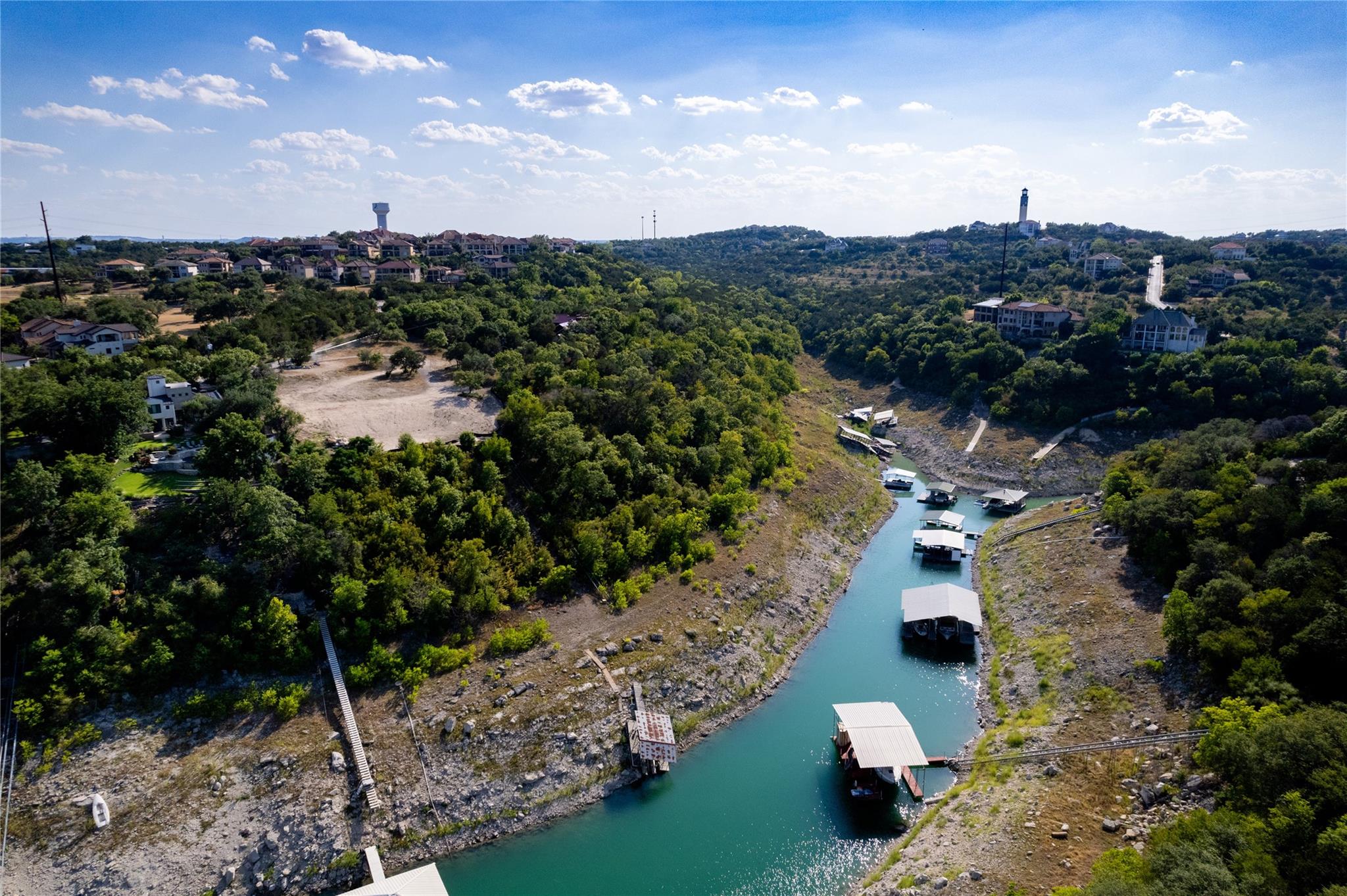 Image 16 of 34 For 14610 Agarita Rd