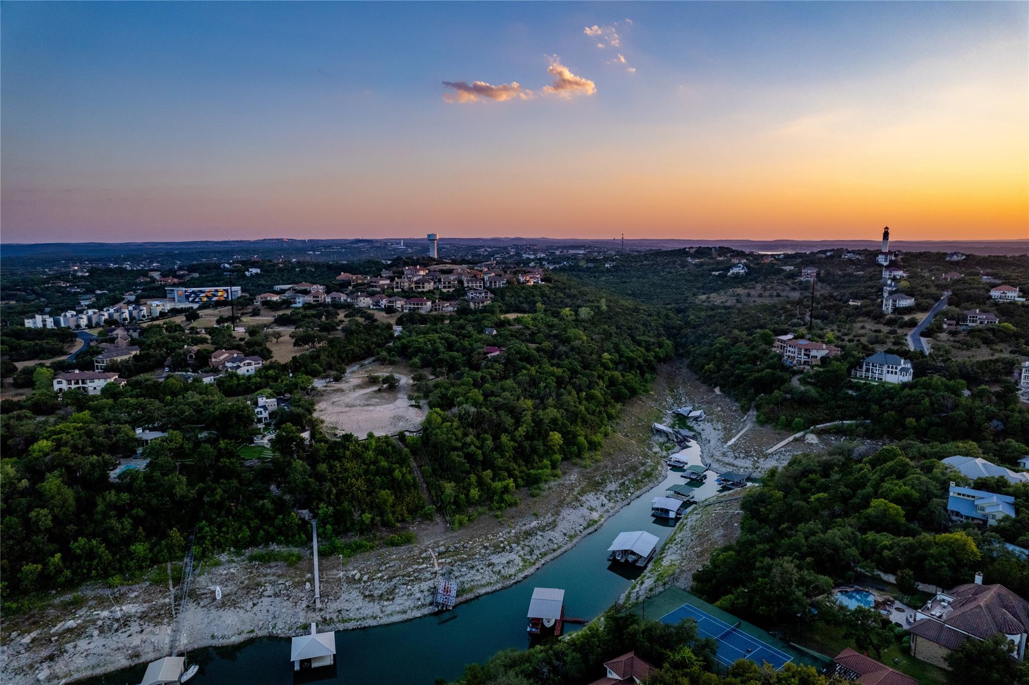 Image 24 of 34 For 14610 Agarita Rd