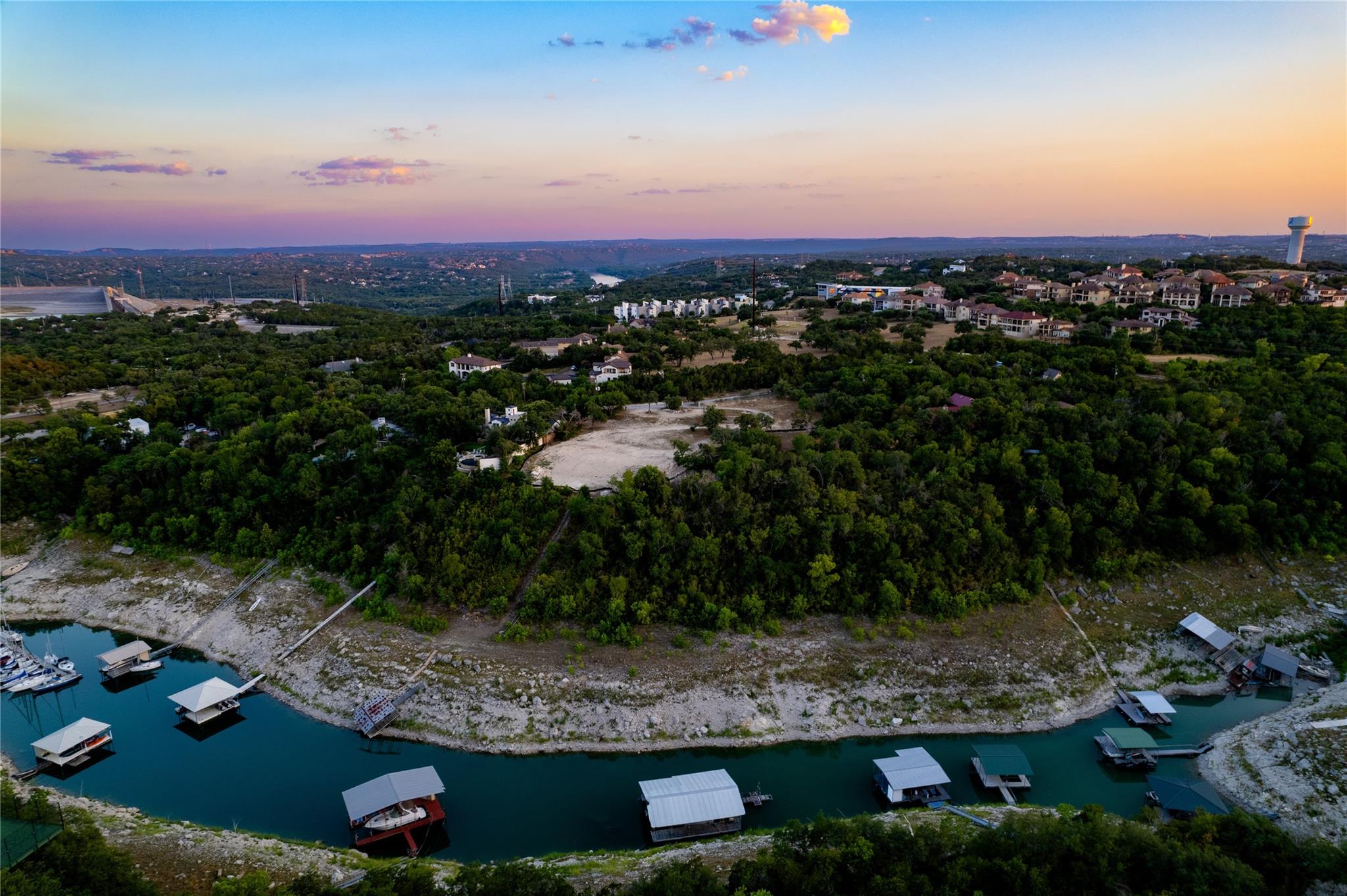 Image 25 of 34 For 14610 Agarita Rd