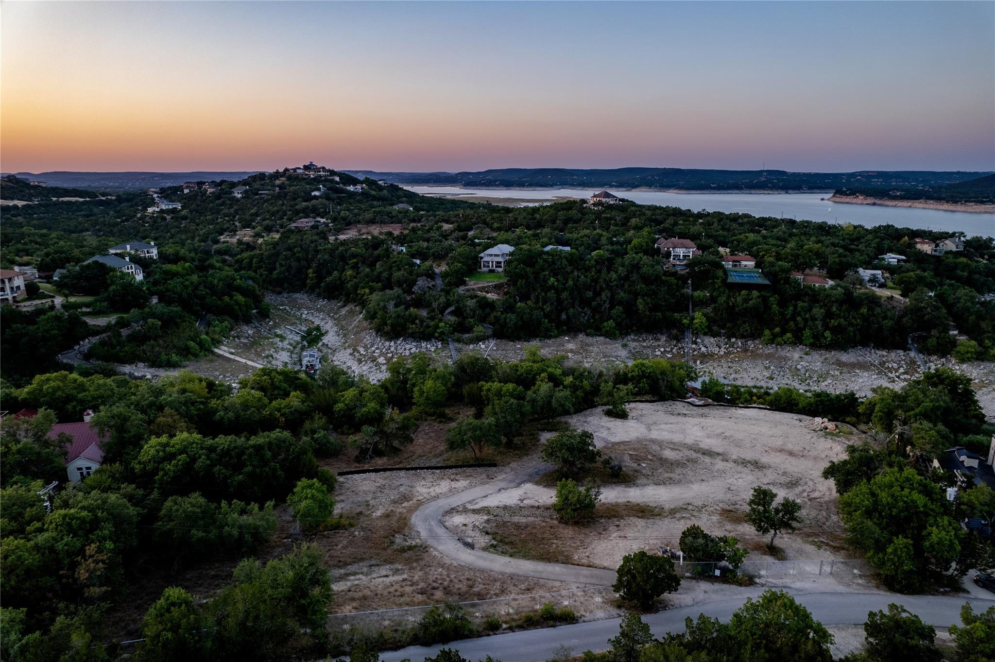 Image 28 of 34 For 14610 Agarita Rd