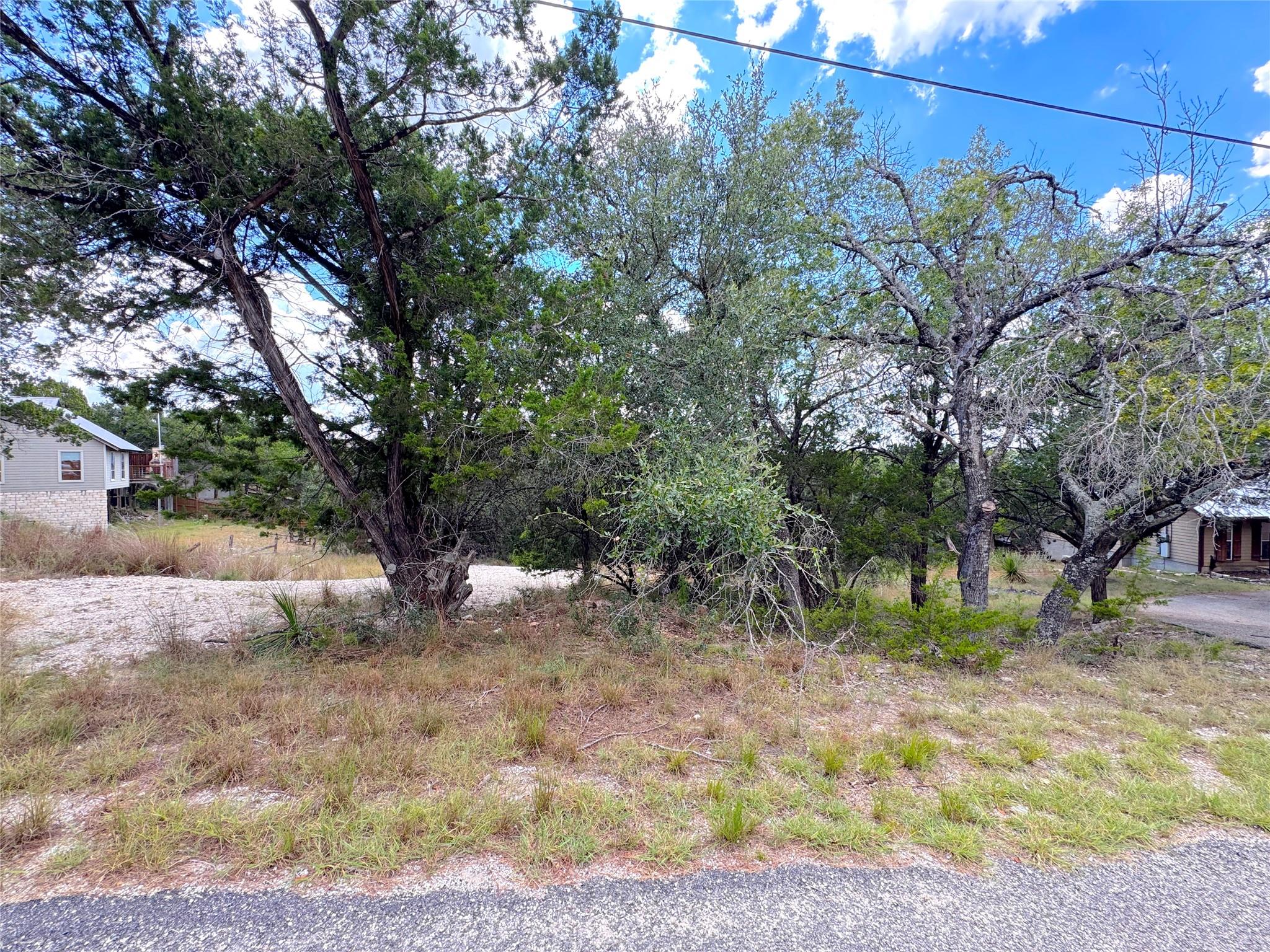 Image 13 of 16 For 861, 881 Riviera Dr