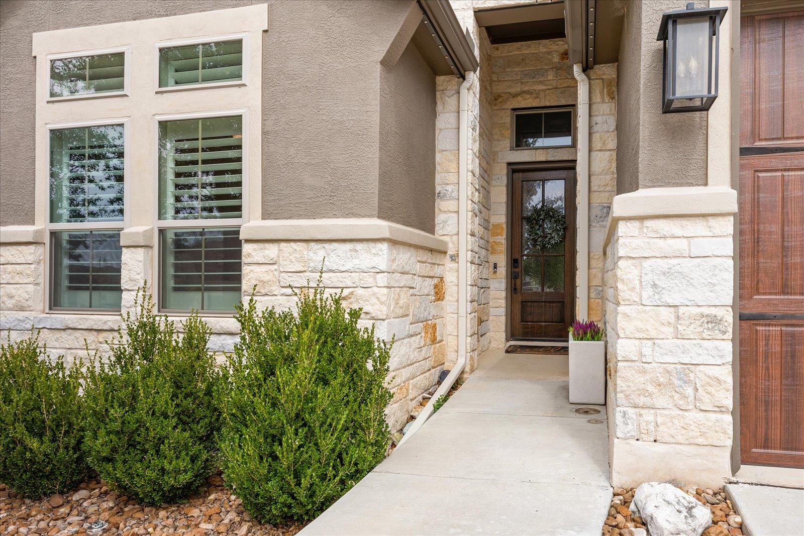 Image 3 of 40 For 158 Cool Rock Rd