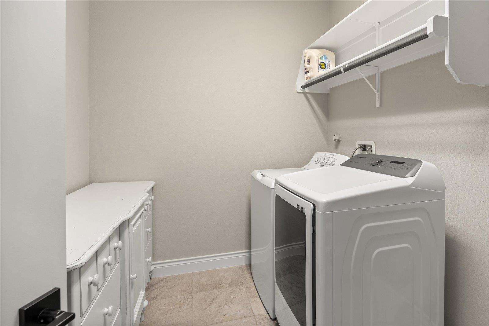 Image 32 of 40 For 158 Cool Rock Rd