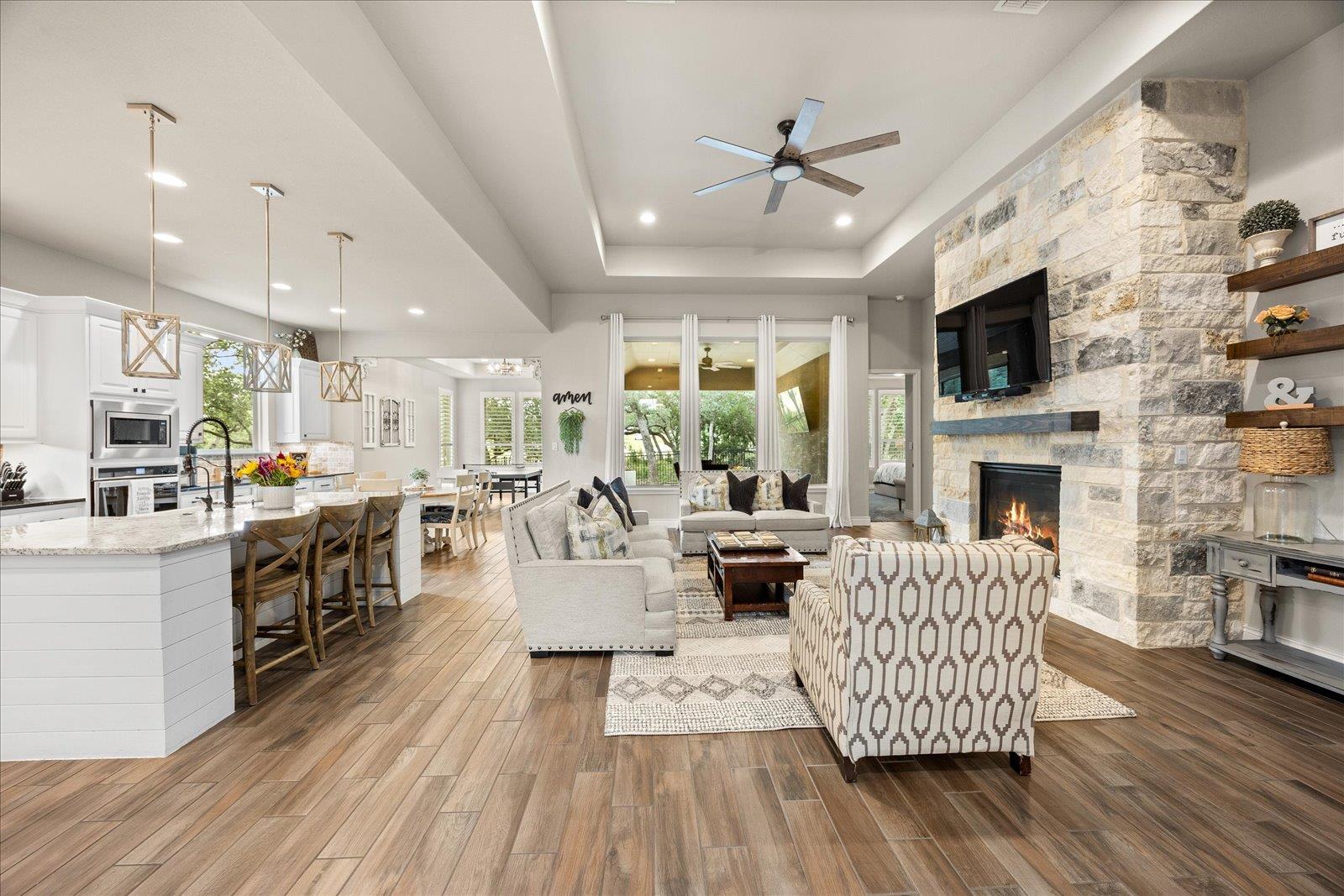 Image 7 of 40 For 158 Cool Rock Rd