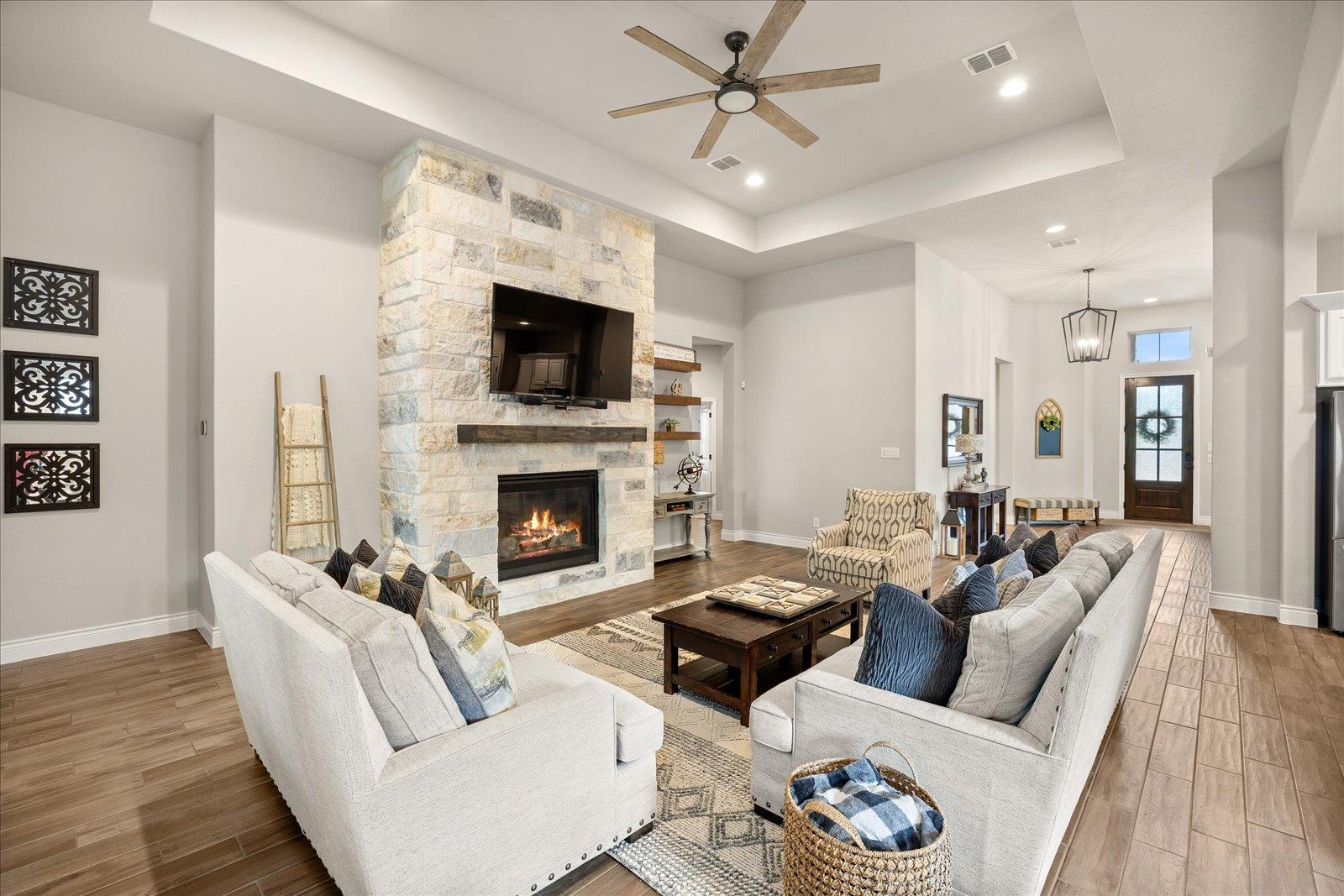 Image 9 of 40 For 158 Cool Rock Rd