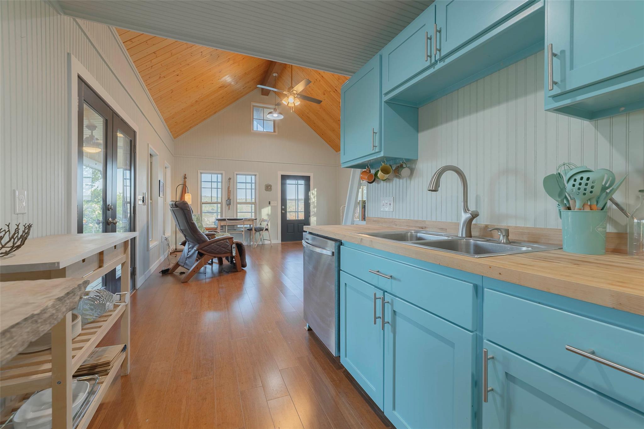 Image 19 of 38 For 8507 Hammett's Crossing