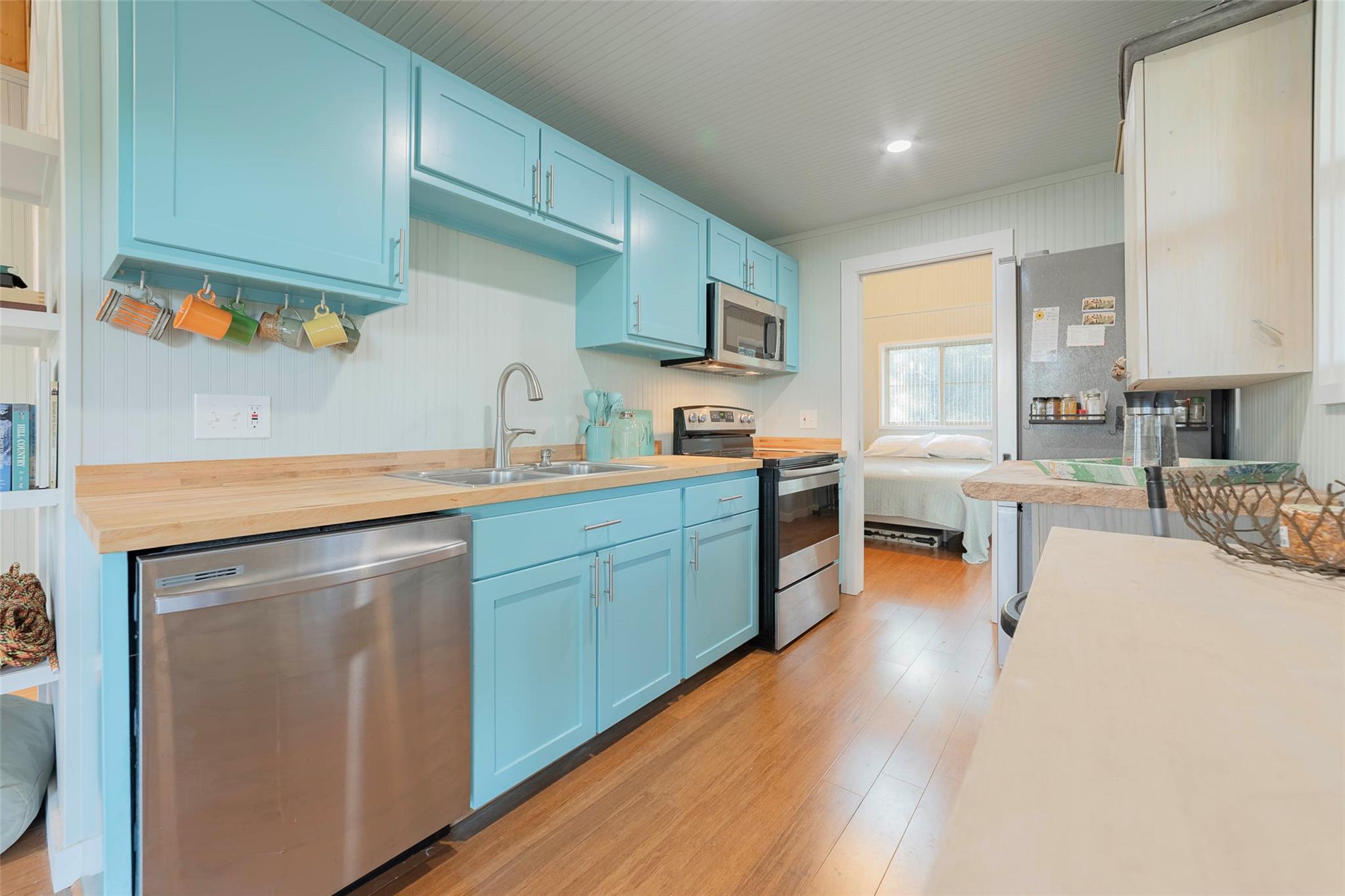 Image 20 of 38 For 8507 Hammett's Crossing