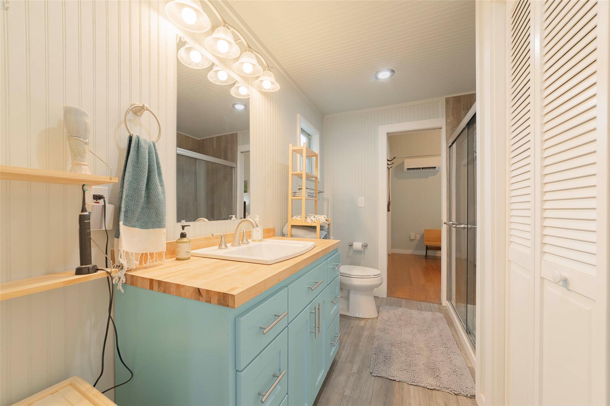 Image 24 of 38 For 8507 Hammett's Crossing