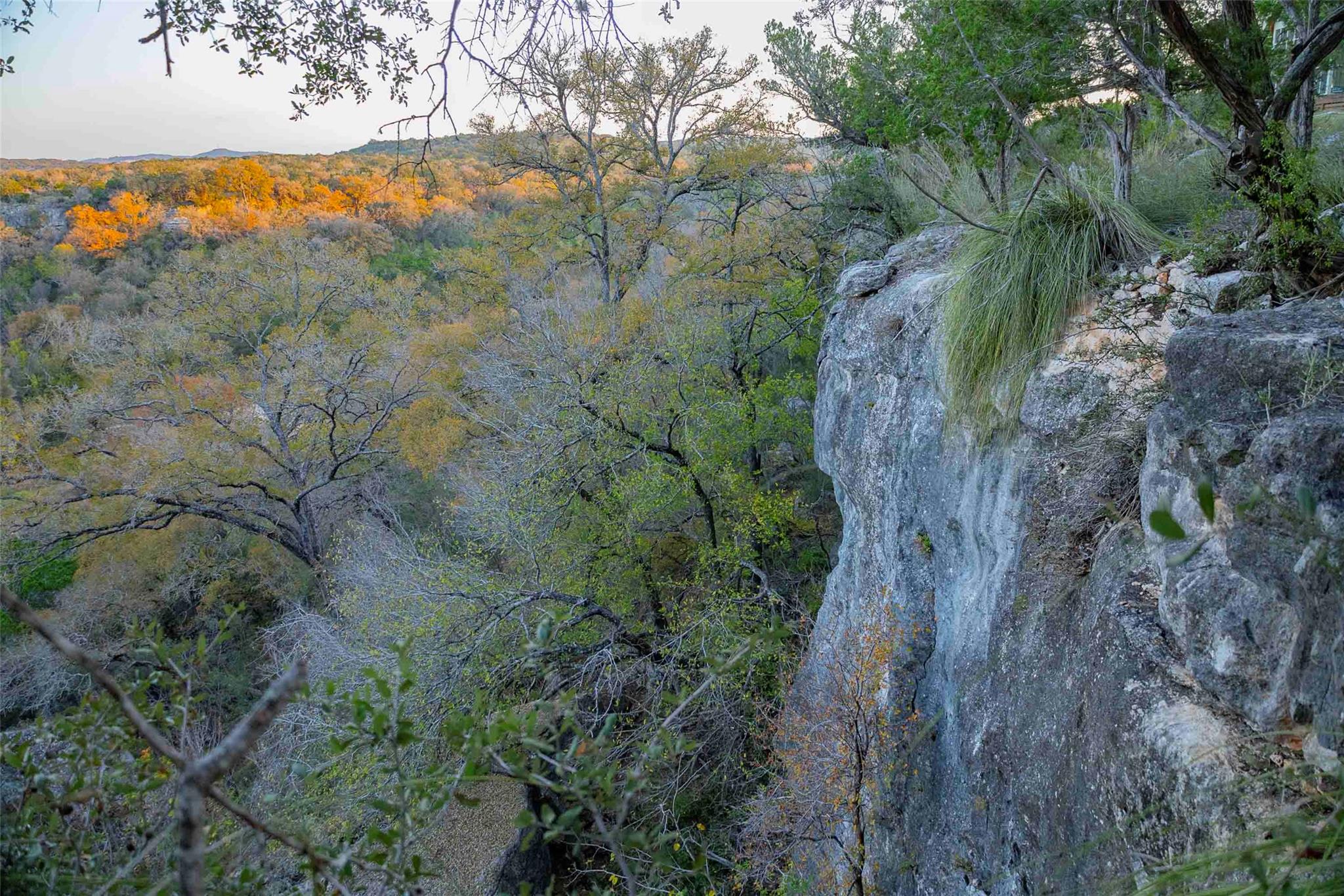 Image 31 of 38 For 8507 Hammett's Crossing