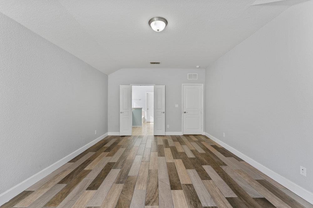 Image 13 of 25 For 27514 Valle Verde