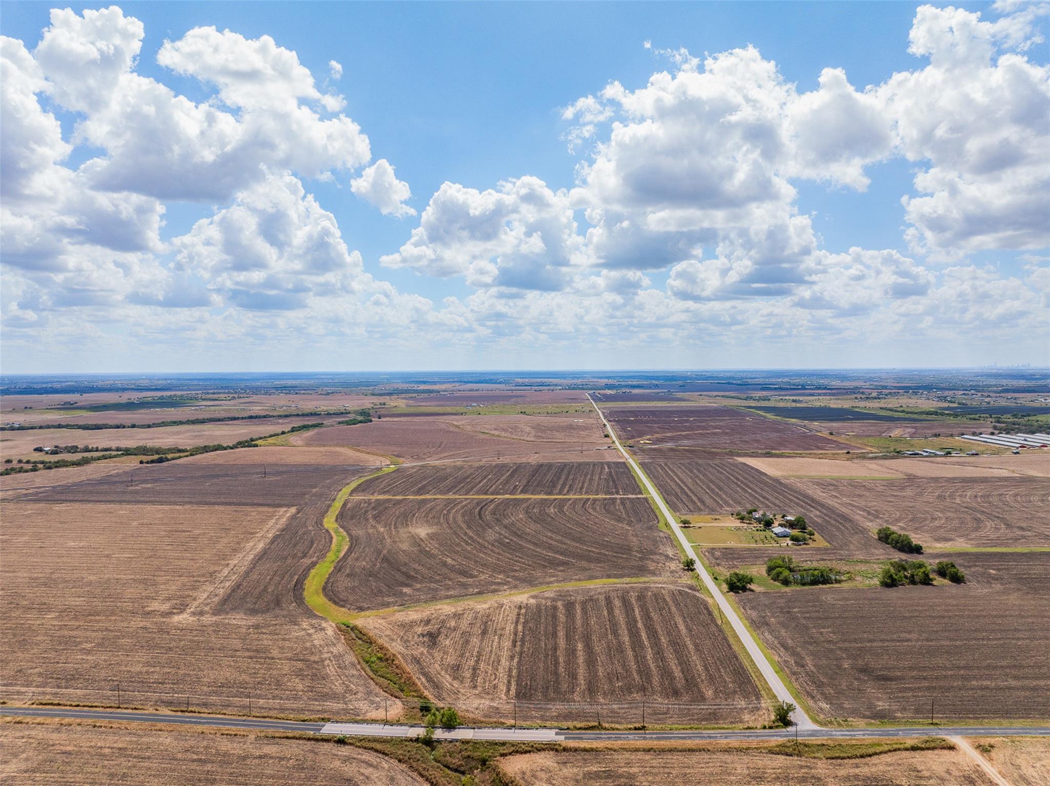 Image 3 of 35 For 000 Wells Ln