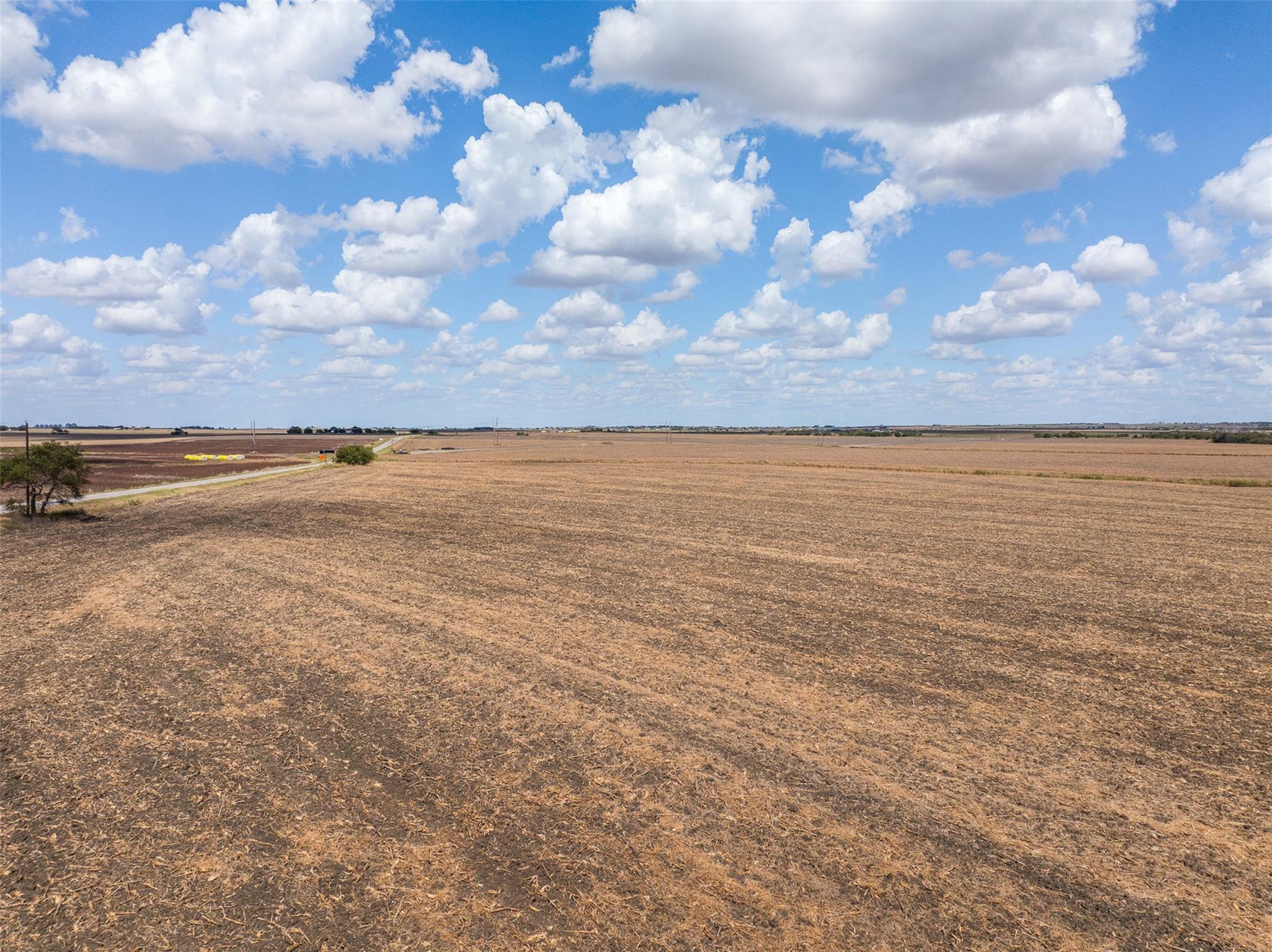 Image 7 of 35 For 000 Wells Ln