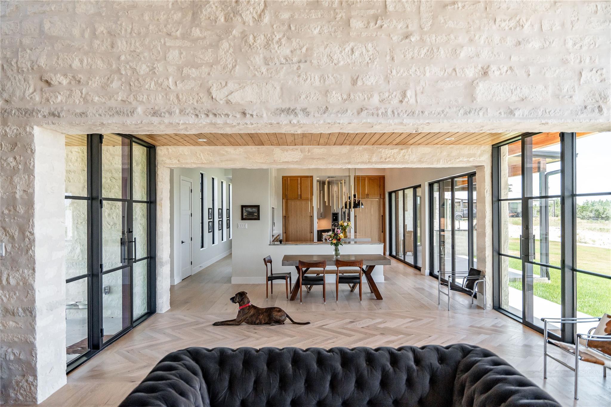 Image 38 of 40 For Lot 108 Oryx Cv