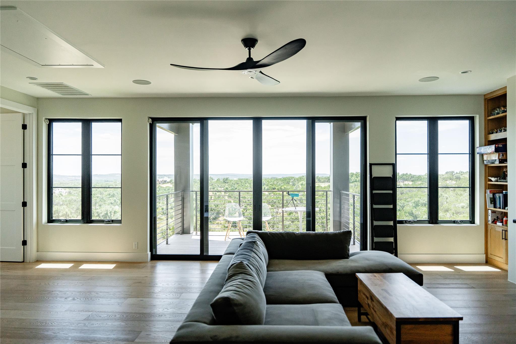 Image 40 of 40 For Lot 108 Oryx Cv