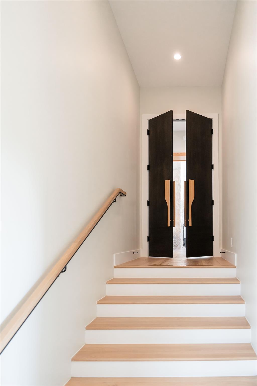 Image 9 of 40 For Lot 108 Oryx Cv