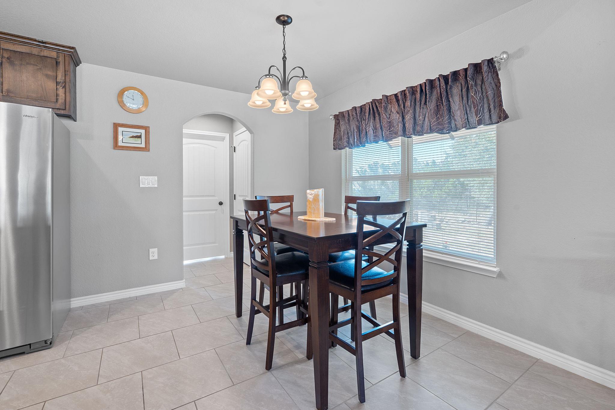 Image 13 of 34 For 760 Henderson Dr