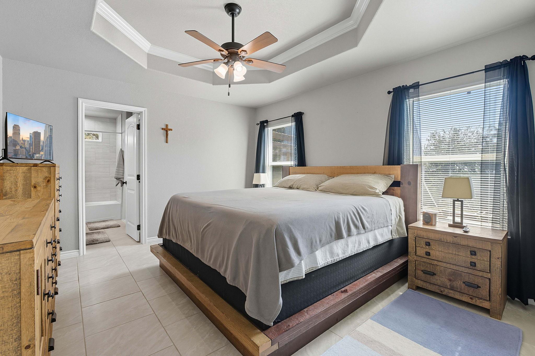 Image 14 of 34 For 760 Henderson Dr