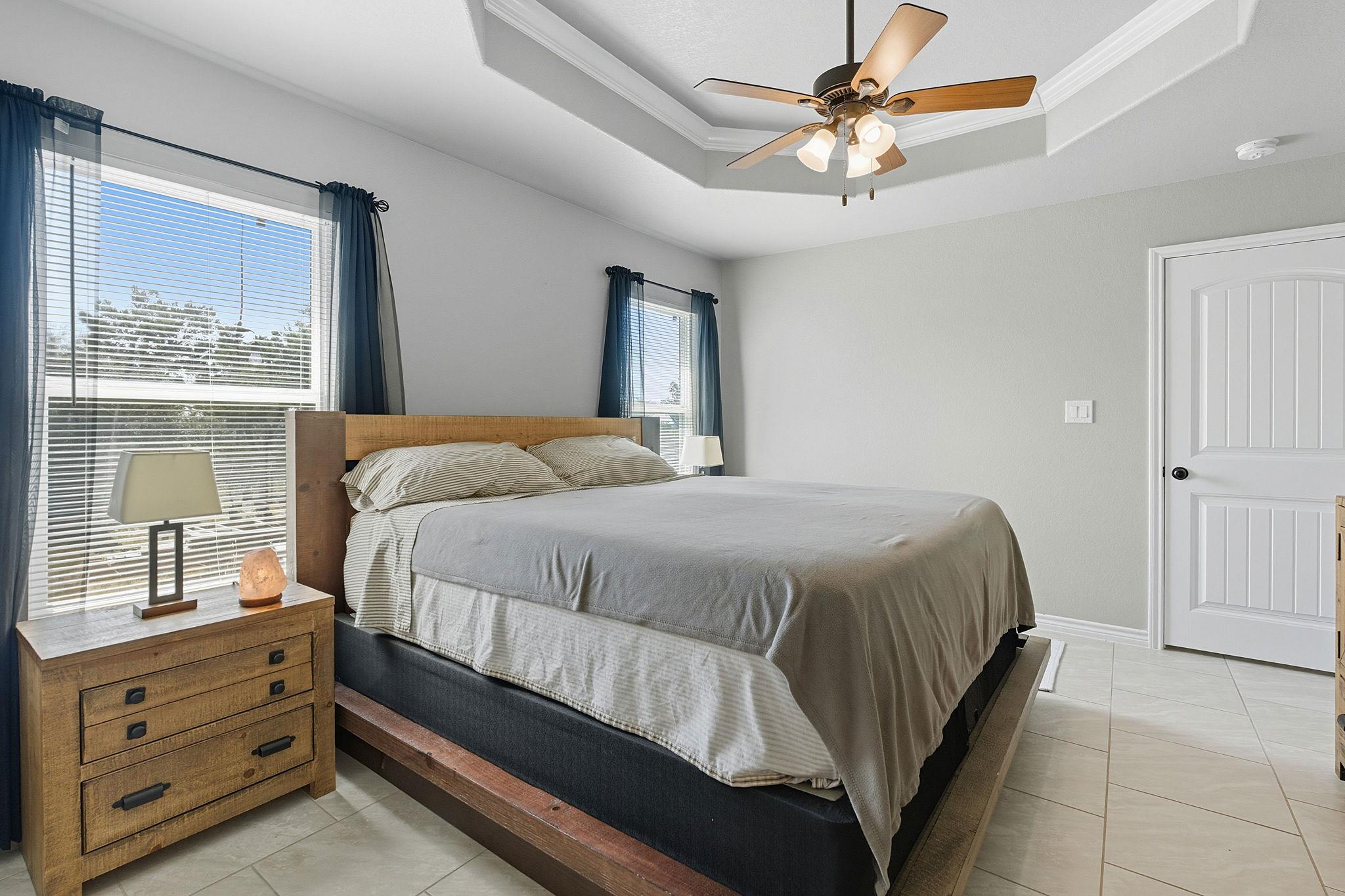 Image 16 of 34 For 760 Henderson Dr