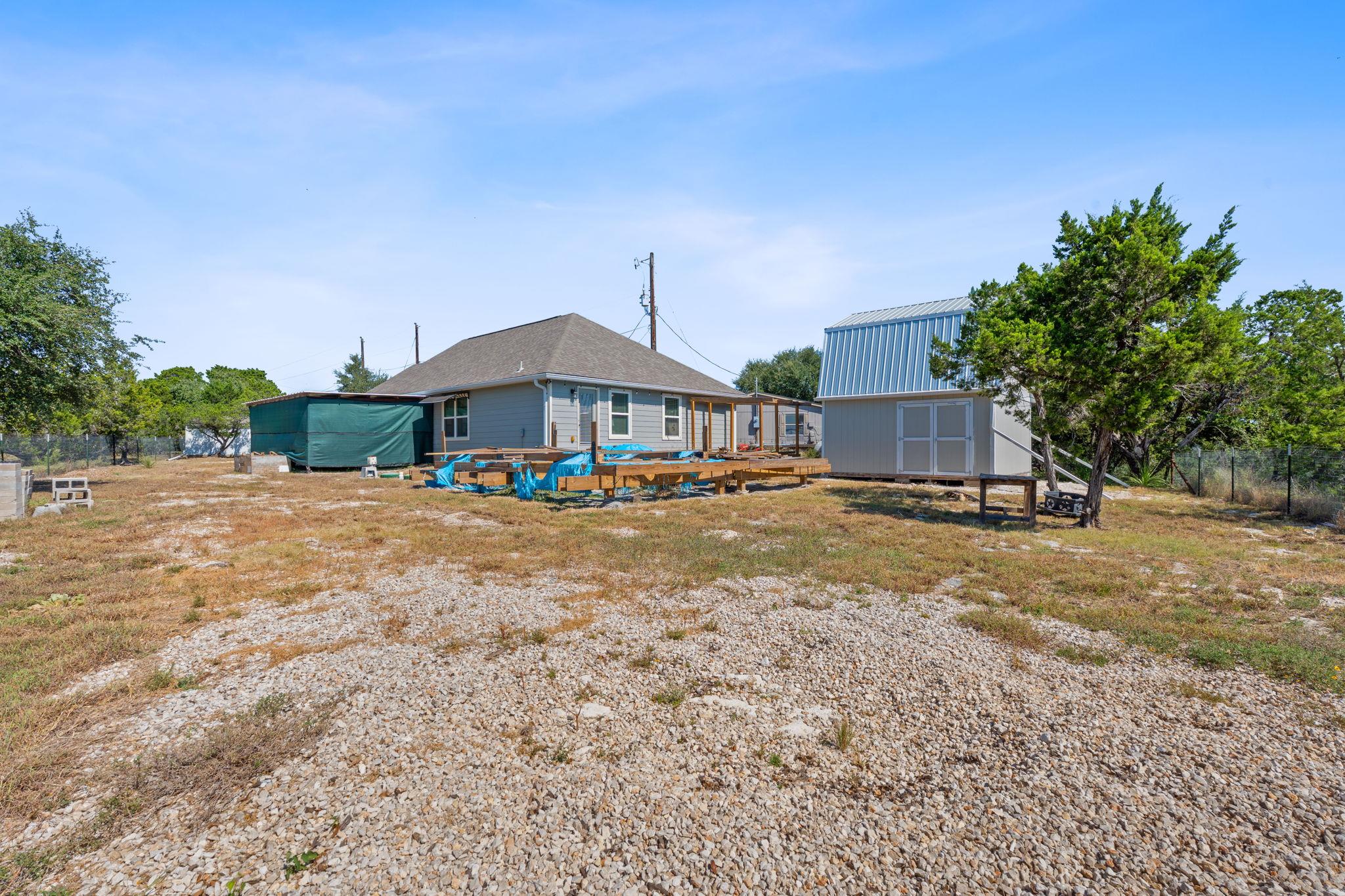 Image 25 of 34 For 760 Henderson Dr