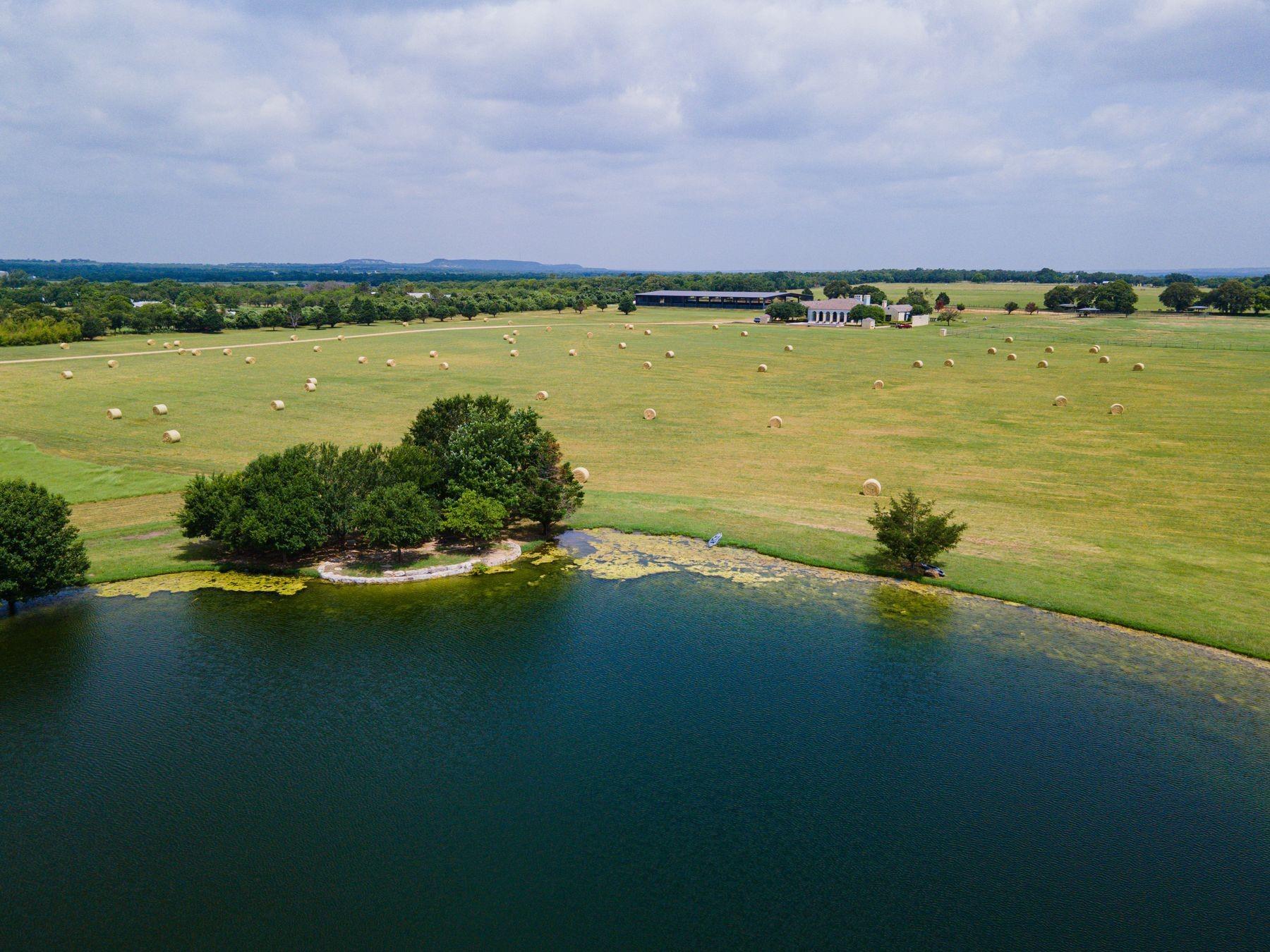 Details for 4900 Goehmann Ln, Fredericksburg, TX 78624