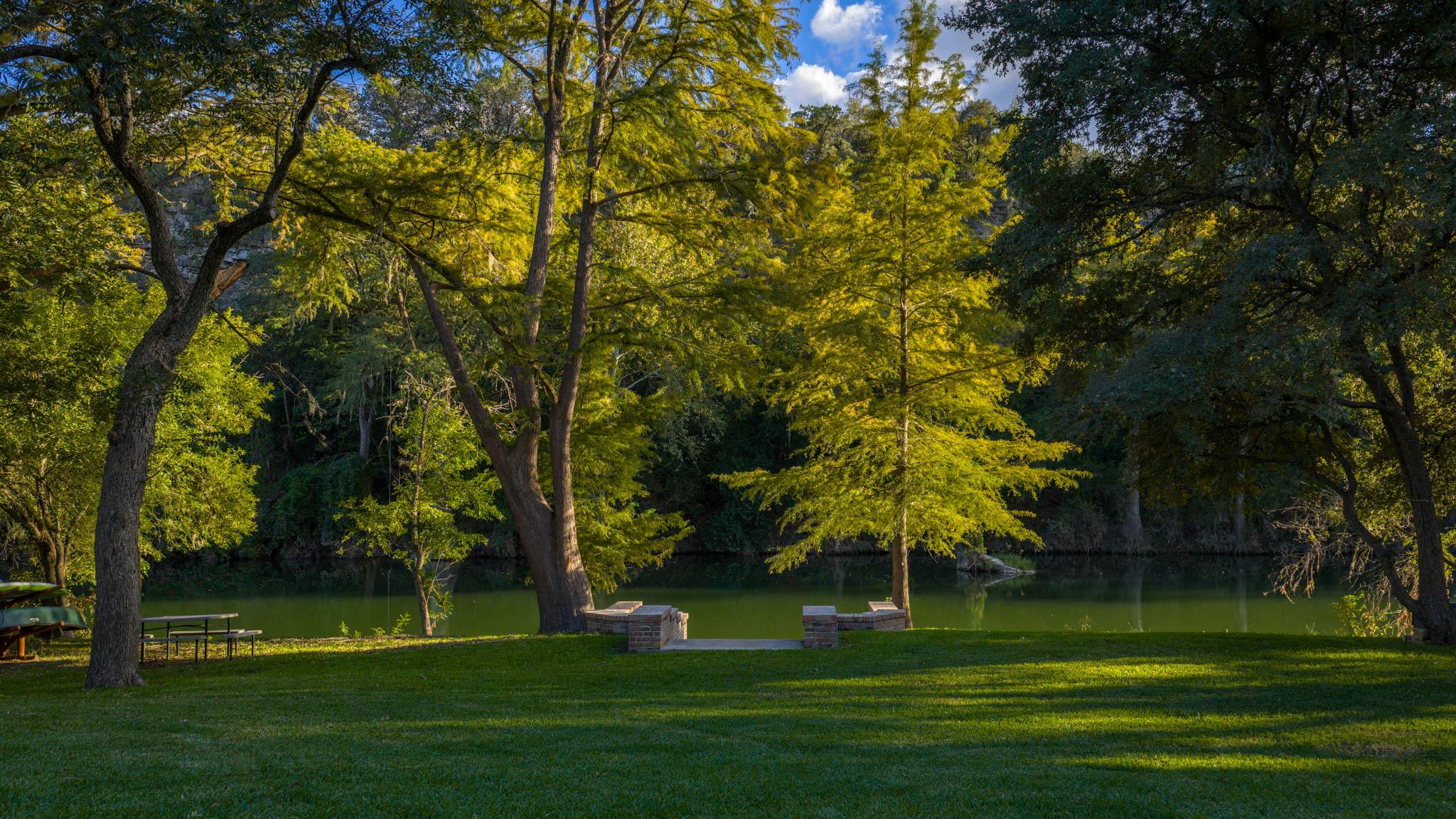 Image 4 of 40 For 1755 Riada Dr