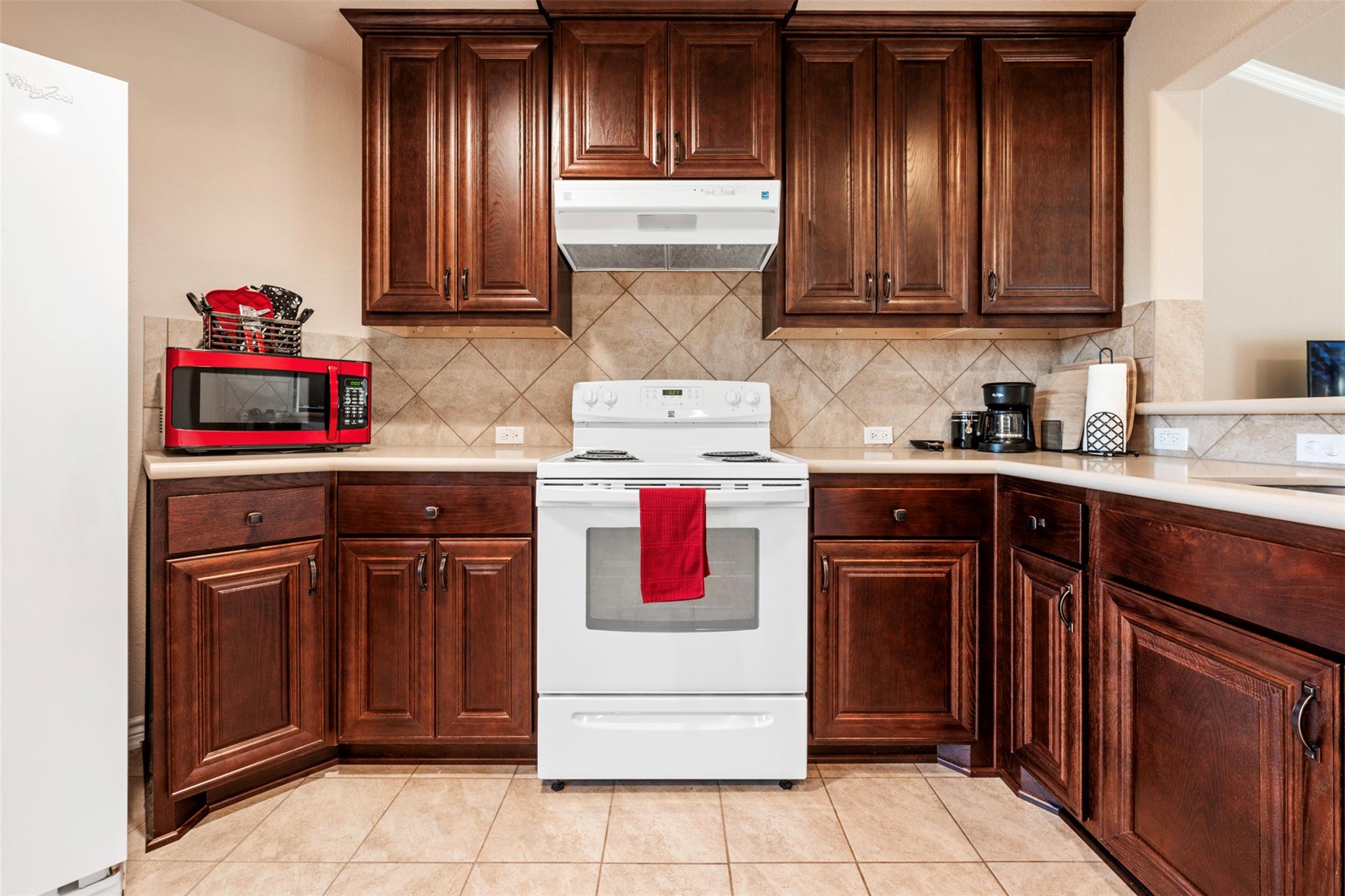 Image 18 of 37 For 1135 Twisted Oak Ct