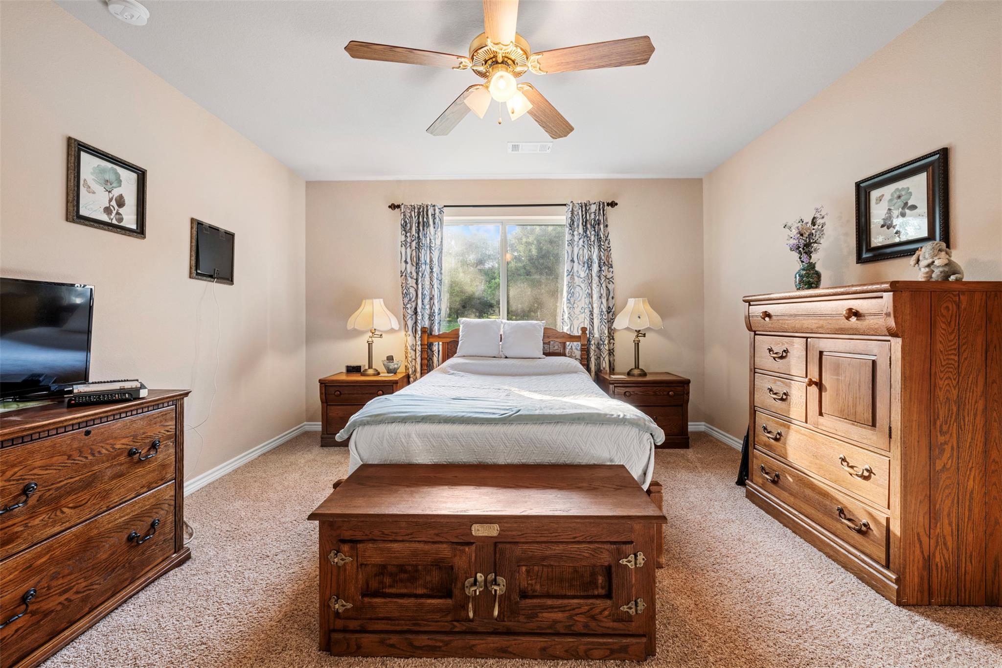 Image 31 of 37 For 1135 Twisted Oak Ct