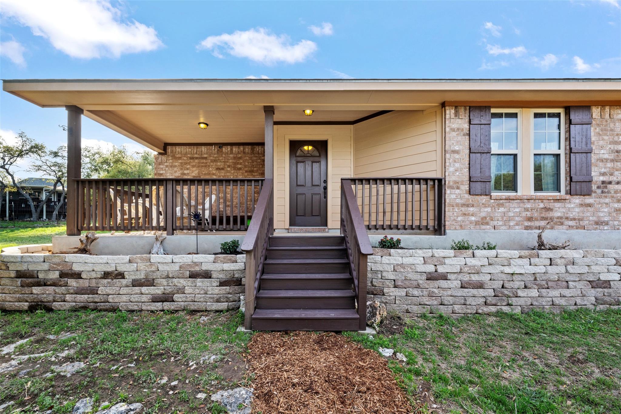 Image 4 of 37 For 1135 Twisted Oak Ct