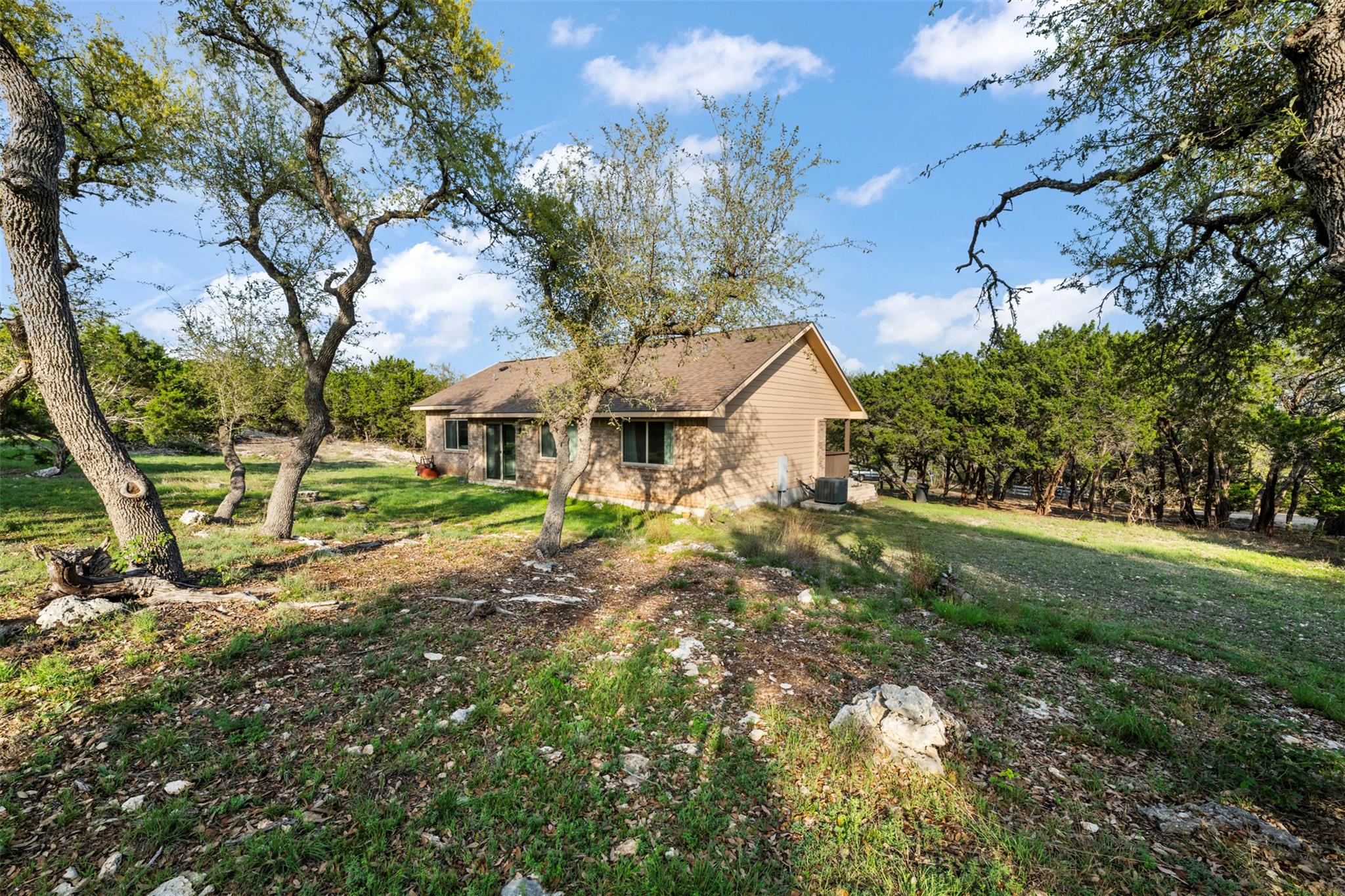 Image 7 of 37 For 1135 Twisted Oak Ct