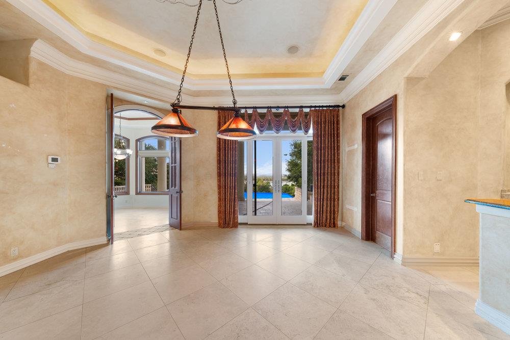 Image 17 of 36 For 217 Bella Riva Dr