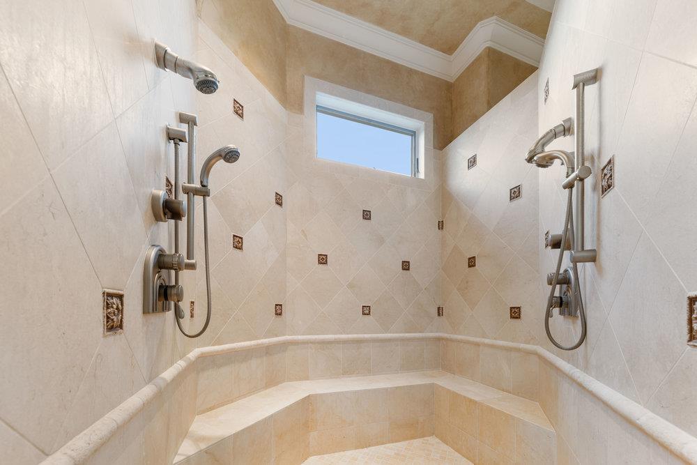 Image 23 of 36 For 217 Bella Riva Dr