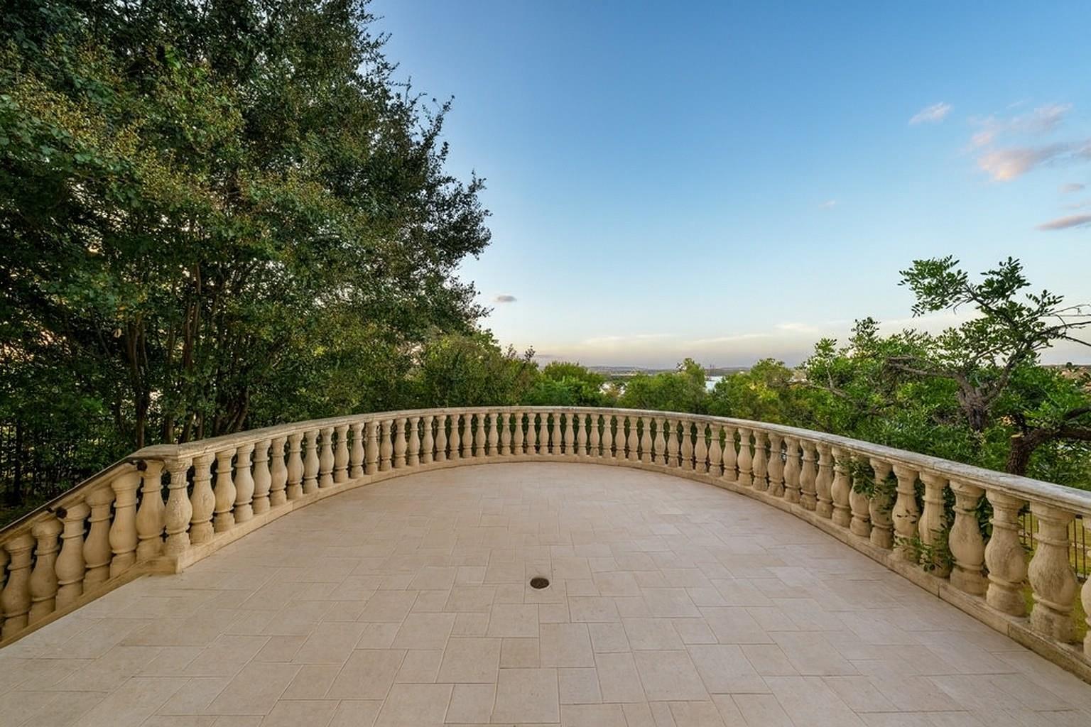 Image 27 of 36 For 217 Bella Riva Dr