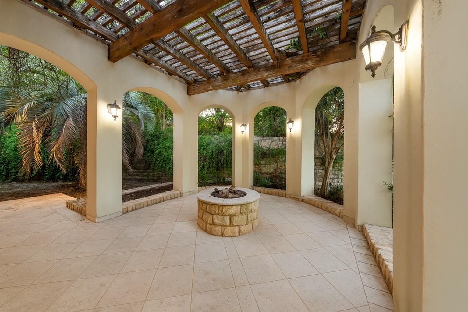 Image 30 of 36 For 217 Bella Riva Dr