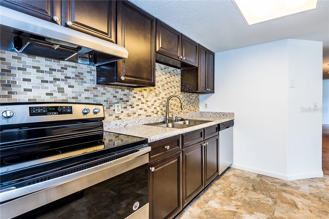 Image 12 of 24 For 4022 Beaver Lane 700d