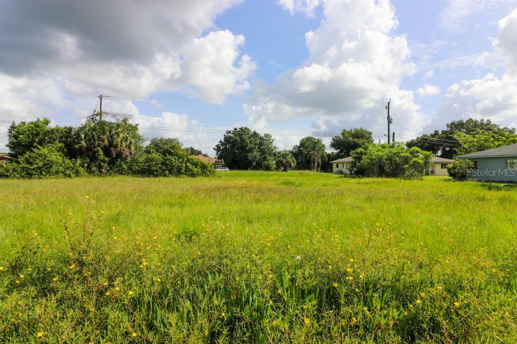 Image 8 of 8 For 12000 Tamiami Lot 17 &18 Trail Front