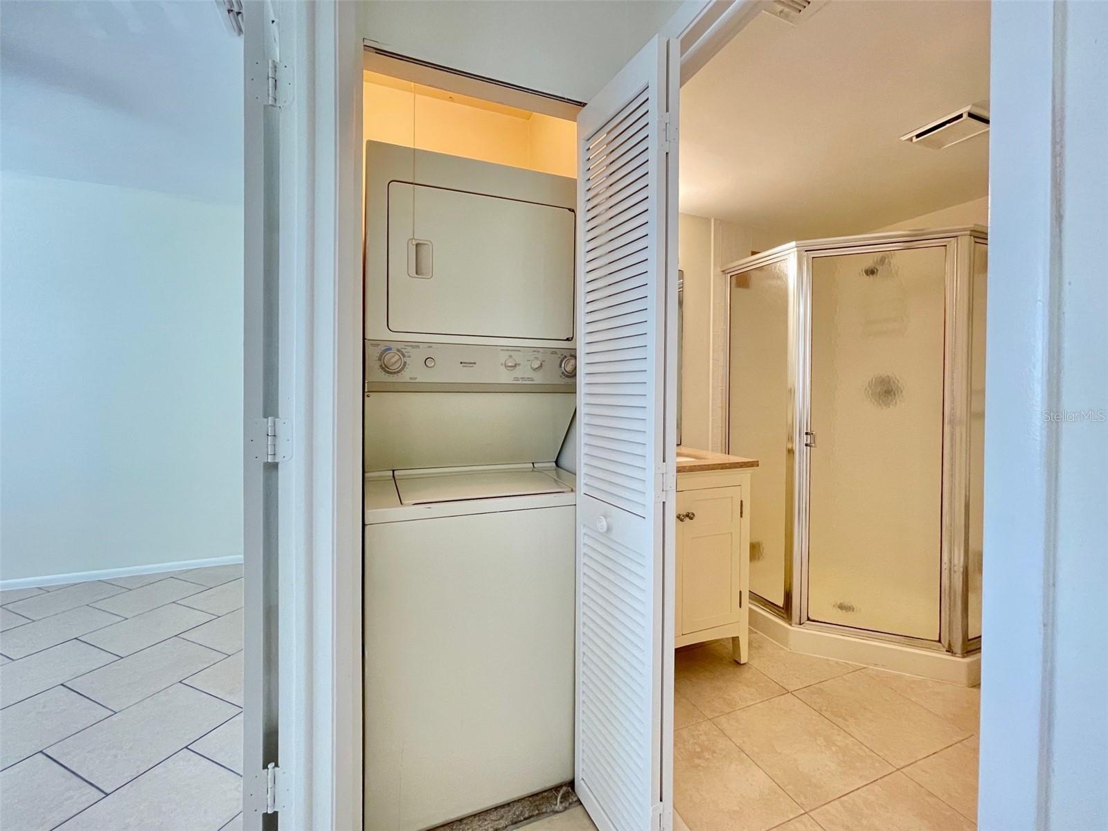 Image 15 of 32 For 26485 Rampart Boulevard E23