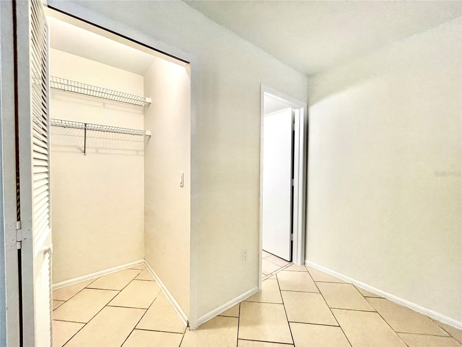 Image 23 of 32 For 26485 Rampart Boulevard E23