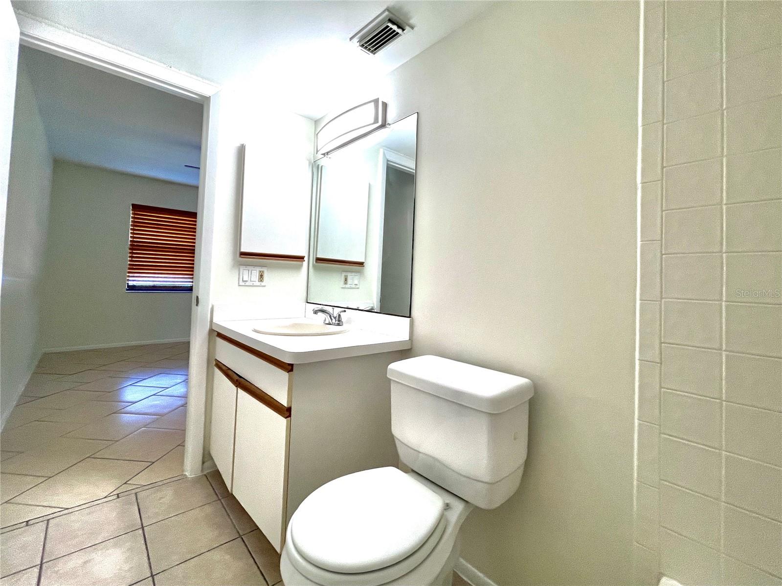 Image 25 of 32 For 26485 Rampart Boulevard E23