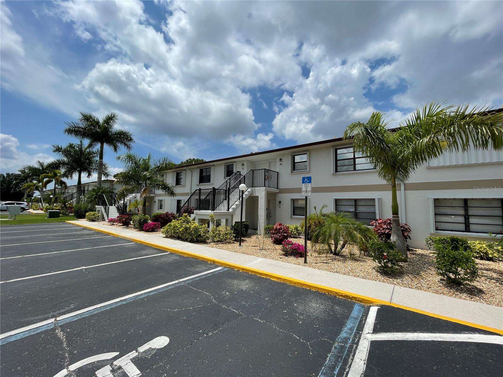 Image 30 of 32 For 26485 Rampart Boulevard E23