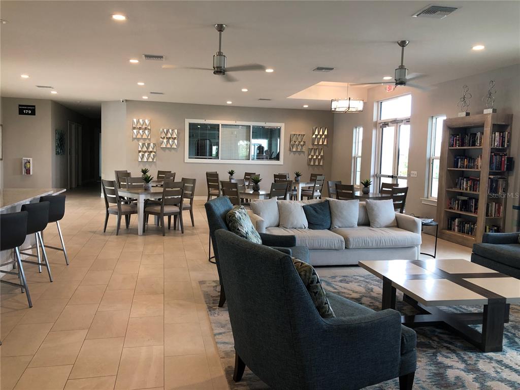 Image 21 of 22 For 7048 Crystal Way