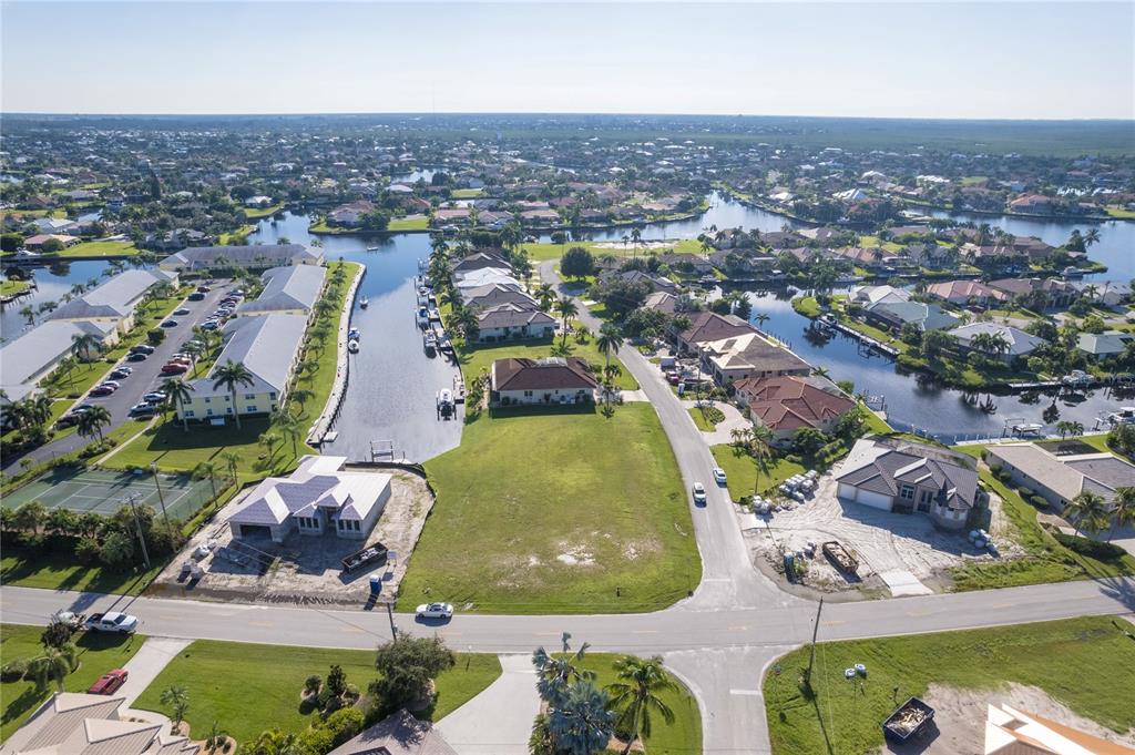 Image 4 of 8 For 1408 Casey Key Drive