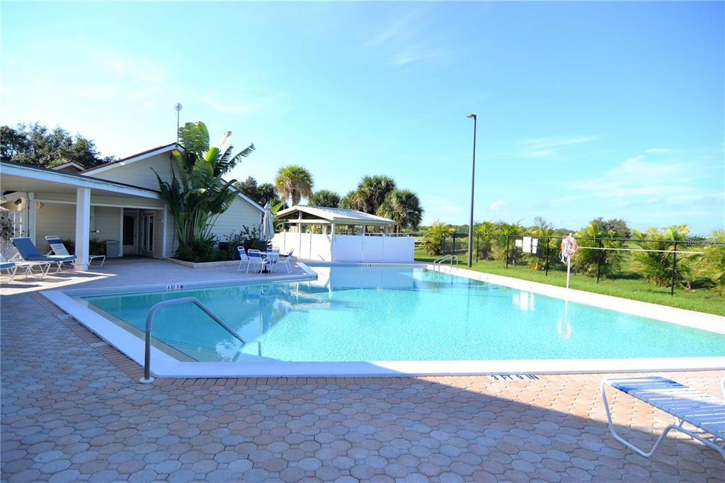 Image 4 of 13 For 7345 Desant Lane