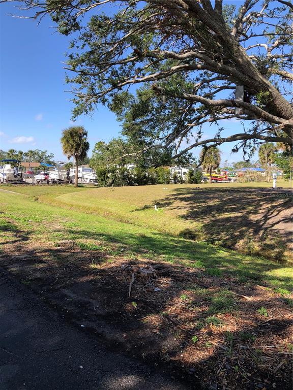 Image 8 of 37 For 5636 Holiday Park Boulevard