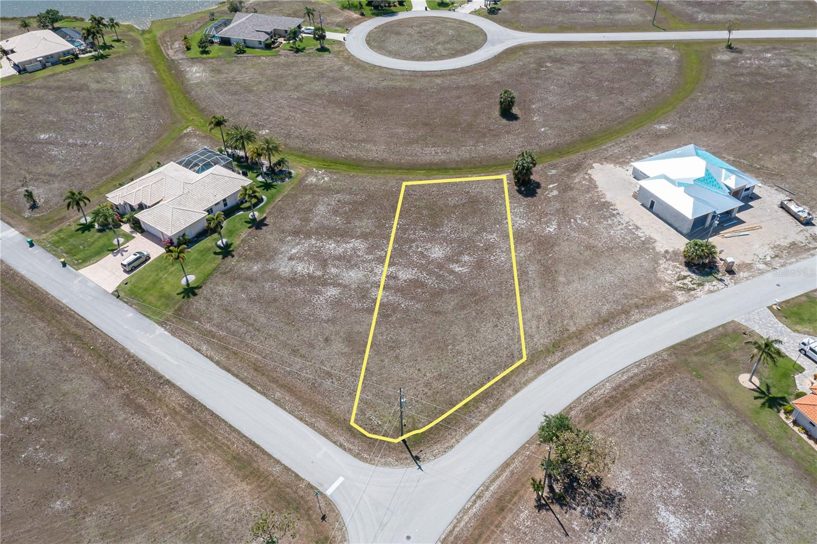 Image 4 of 10 For 24479 Cabana Road