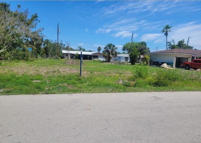 Image 2 of 5 For 425 Monterey Avenue
