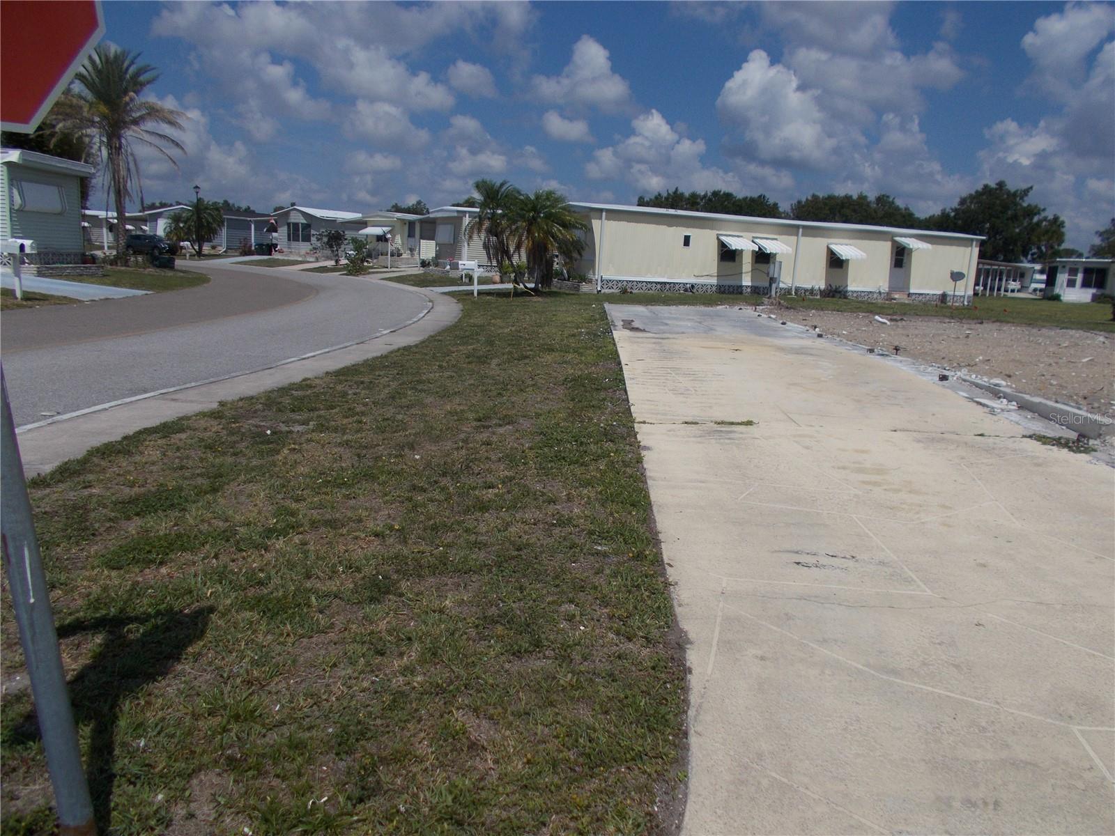 Image 6 of 39 For 6581 Center Lane